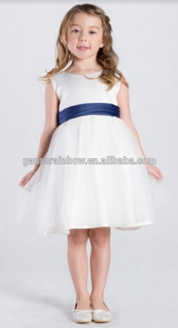 の女の子白い洗礼ドレス-ジュニア服（女）ドレス問屋・仕入れ・卸・卸売り