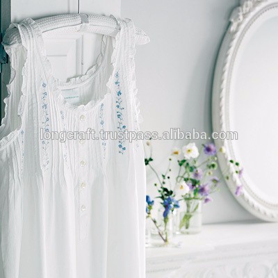 手刺繍白い綿のナイトドレス-パジャマ、寝間着問屋・仕入れ・卸・卸売り