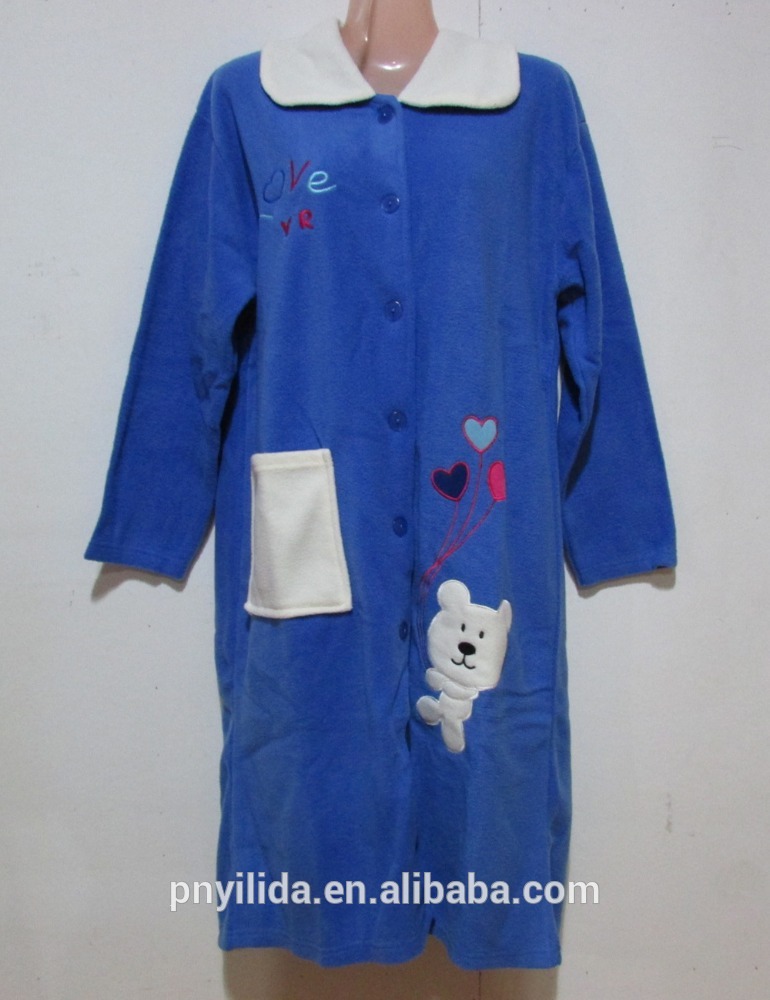 スカイブルー素敵な刺繍パターンのフリースのパジャマ女性-パジャマ問屋・仕入れ・卸・卸売り